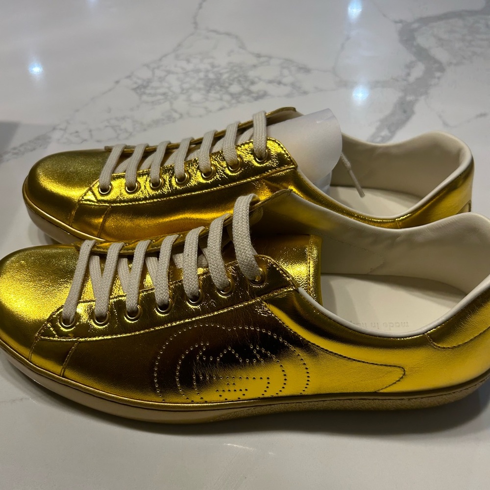 Gucci Sneakers ~ Men's
